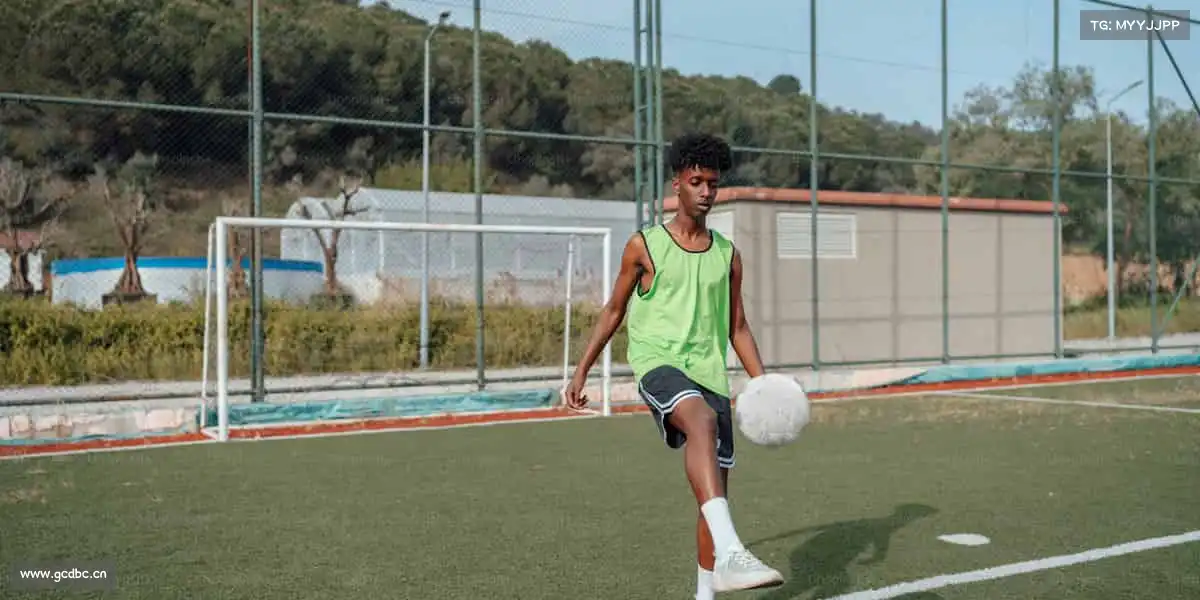 星空电竞🚣双桨划破平静,初心激荡浪潮!一起奔赴属于你的运动战场~